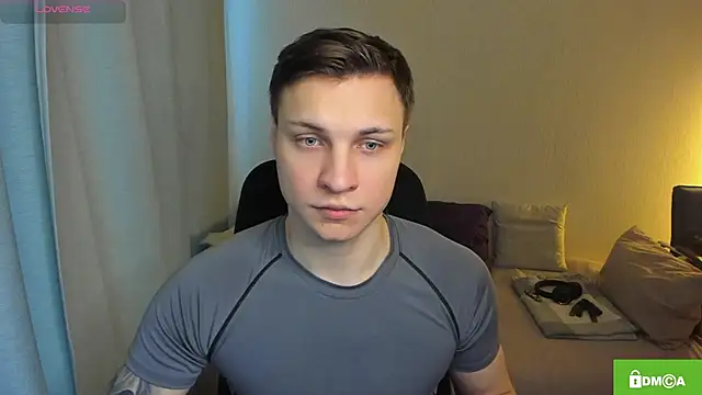 handsome guy01 online show from February 2026 10:14:01 AM