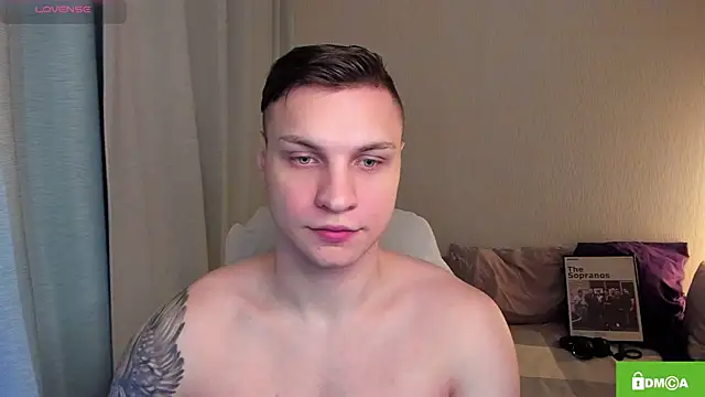 handsome guy01 online show from April 2026 08:33:01 PM