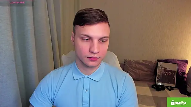 handsome guy01 online show from April 2026 09:01:02 PM