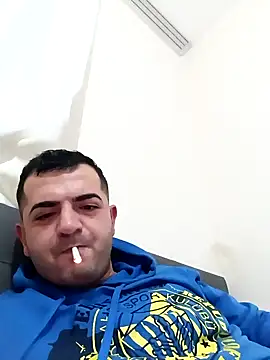 Snapshot of cshn001 chatting on December 2024 09:37:01 PM cshn001 online show from December 2024 09:37:01 PM