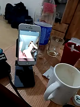 Snapshot of cshn001 chatting on February 2025 11:25:02 PM cshn001 online show from February 2025 11:25:02 PM