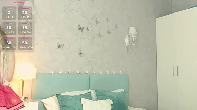 LianaCruz   online show from December 2024 07:08:01 AM