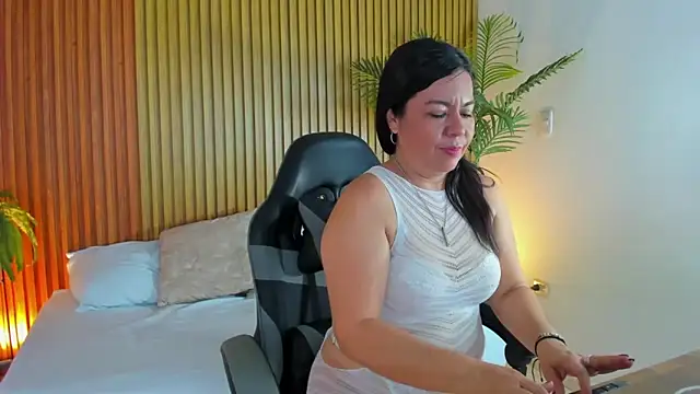 Snapshot of nahia_13 chatting on October 2025 02:56:02 PM nahia 13 online show from October 2025 02:56:02 PM