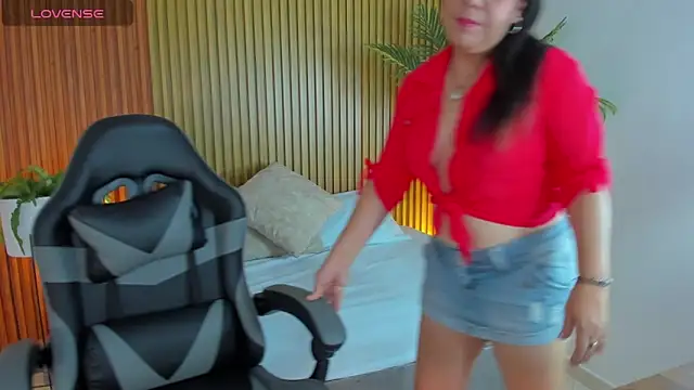 Snapshot of nahia_13 chatting on November 2025 12:16:01 PM nahia 13 online show from November 2025 12:16:01 PM