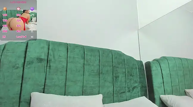 GABYTAYLOR  online show from February 2025 04:42:02 PM