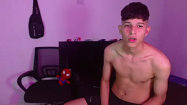 LiamGadiell online show from February 2025 11:33:01 AM