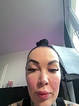 Snapshot of PalinaPr chatting on December 2025 01:38:01 PM PalinaPr online show from December 2025 01:38:01 PM