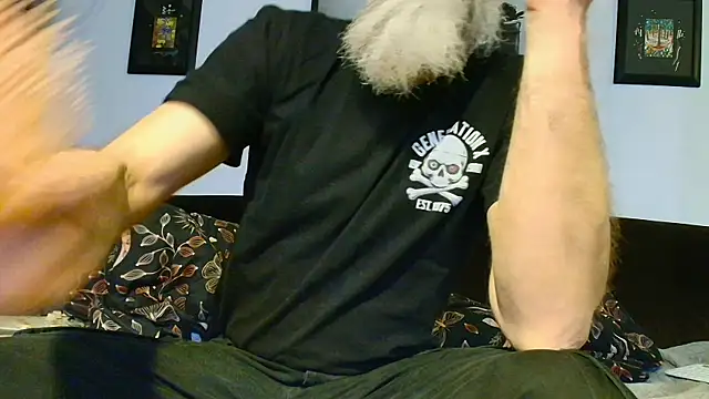 Snapshot of Kingsscepter chatting on January 2026 04:56:01 PM Kingsscepter online show from January 2026 04:56:01 PM