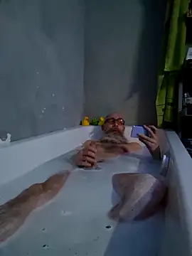 Snapshot of Kingsscepter chatting on April 2026 09:12:02 PM Kingsscepter online show from April 2026 09:12:02 PM