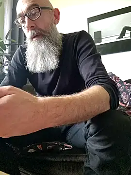 Snapshot of Kingsscepter chatting on April 2026 01:16:01 PM Kingsscepter online show from April 2026 01:16:01 PM