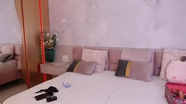 JullyBlair online show from March 2025 05:00:02 AM