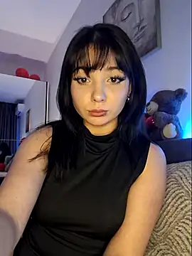 AveryWillow online show from February 2025 06:02:02 PM