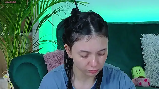 Snapshot of AveryWillow chatting on October 2025 02:56:02 AM AveryWillow online show from October 2025 02:56:02 AM