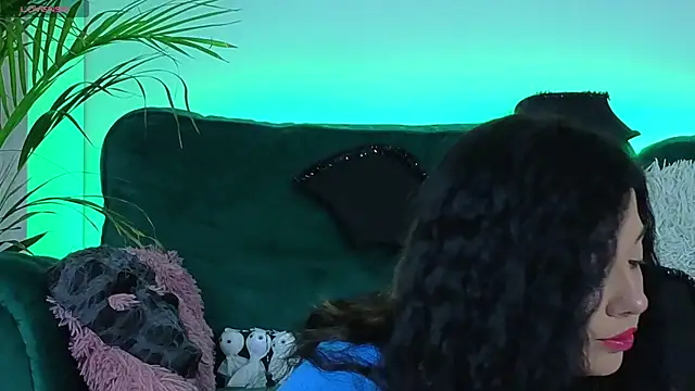 Snapshot of AveryWillow chatting on October 2025 03:14:01 AM AveryWillow online show from October 2025 03:14:01 AM