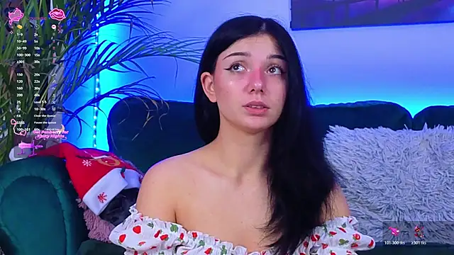 Snapshot of AveryWillow chatting on December 2025 06:14:03 PM AveryWillow online show from December 2025 06:14:03 PM