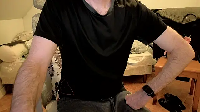 Snapshot of SteveStiffbone chatting on February 2026 11:39:01 PM SteveStiffbone online show from February 2026 11:39:01 PM