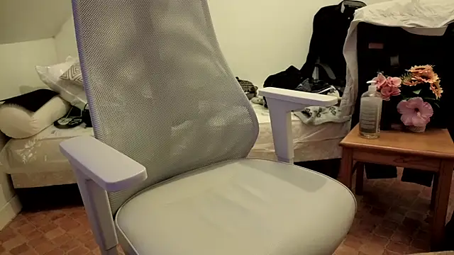 Snapshot of SteveStiffbone chatting on March 2026 06:33:01 PM SteveStiffbone online show from March 2026 06:33:01 PM