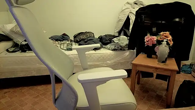 Snapshot of SteveStiffbone chatting on March 2026 05:50:02 PM SteveStiffbone online show from March 2026 05:50:02 PM