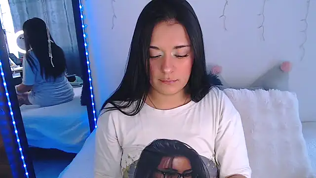 Samanta james19 online show from April 2026 05:54:02 PM