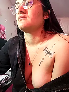 Hanna Kinsley online show from September 2025 04:11:01 PM