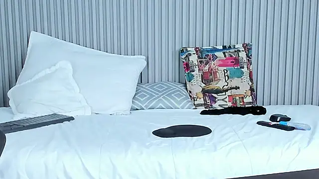 Snapshot of naomiii__ chatting on February 2025 04:42:01 AM naomiii online show from February 2025 04:42:01 AM