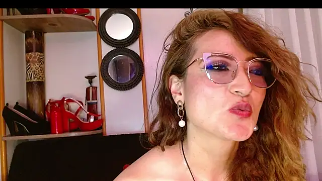 Snapshot of AdeleMourfg chatting on February 2025 09:04:01 AM AdeleMourfg online show from February 2025 09:04:01 AM