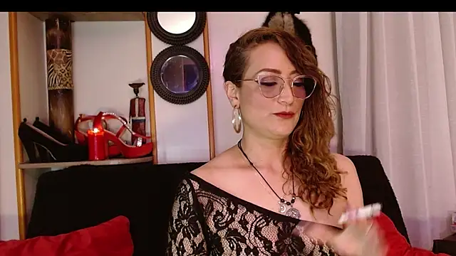 Snapshot of AdeleMourfg chatting on February 2025 03:18:02 AM AdeleMourfg online show from February 2025 03:18:02 AM