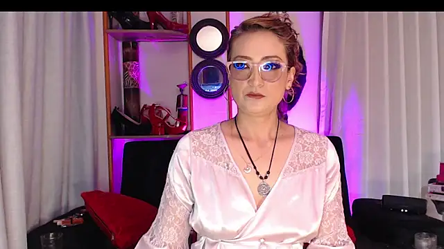 Snapshot of AdeleMourfg chatting on February 2025 03:45:02 AM AdeleMourfg online show from February 2025 03:45:02 AM