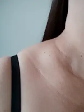 Snapshot of _Prinscarlet_ chatting on October 2025 09:46:01 PM Prinscarlet online show from October 2025 09:46:01 PM