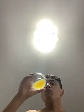 LCarreraa online show from January 2025 04:12:01 AM