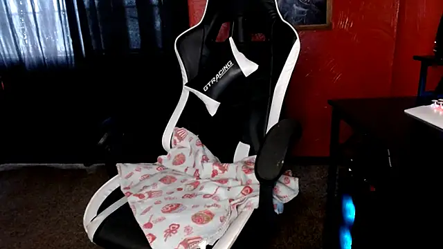 daddy girl88 online show from May 2026 05:43:02 PM