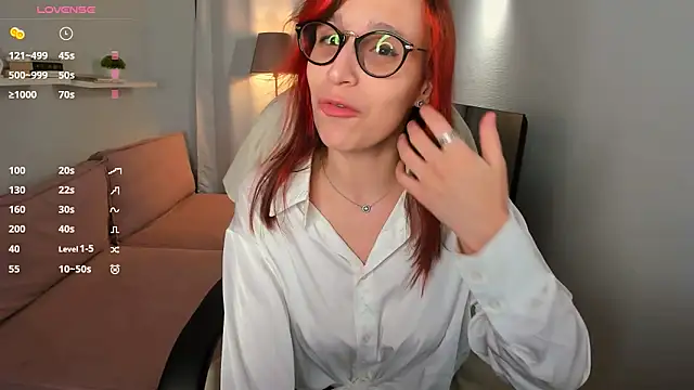 Snapshot of Dora_Marcelli chatting on October 2025 06:56:02 AM Dora Marcelli online show from October 2025 06:56:02 AM