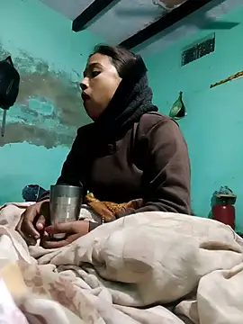 Snapshot of Surajpuja79 chatting on January 2026 03:33:01 AM Surajpuja79 online show from January 2026 03:33:01 AM