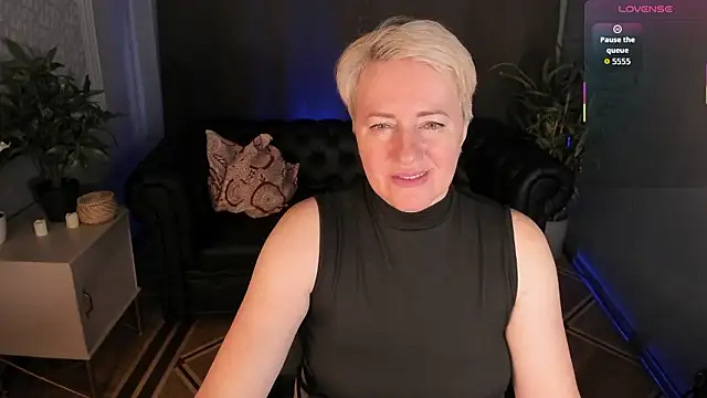 Nika Smit online show from February 2026 06:26:01 AM