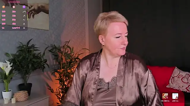 Snapshot of Nika_Smit chatting on June 2026 05:09:01 AM Nika Smit online show from June 2026 05:09:01 AM