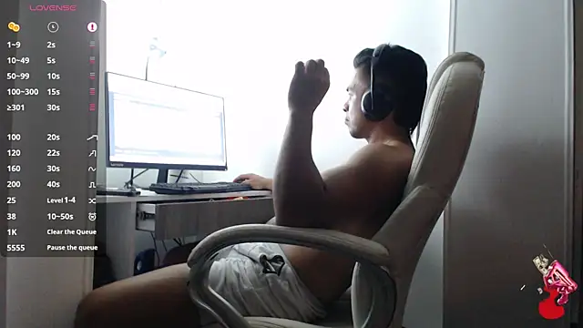 Snapshot of estebandelouis chatting on March 2025 12:19:01 AM estebandelouis online show from March 2025 12:19:01 AM