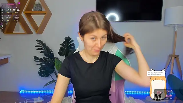 Snapshot of Hailey_Green chatting on June 2026 08:51:02 PM Hailey Green online show from June 2026 08:51:02 PM