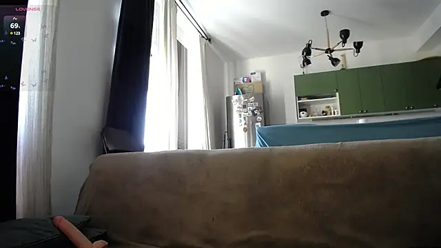 Snapshot of Blond_Woman chatting on February 2025 09:28:01 AM Blond Woman online show from February 2025 09:28:01 AM