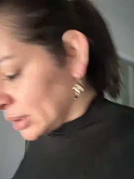 NATHALIA-28  online show from November 2025 01:14:02 PM