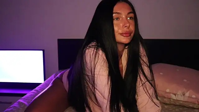 IvyKaelani online show from June 2026 03:33:01 PM