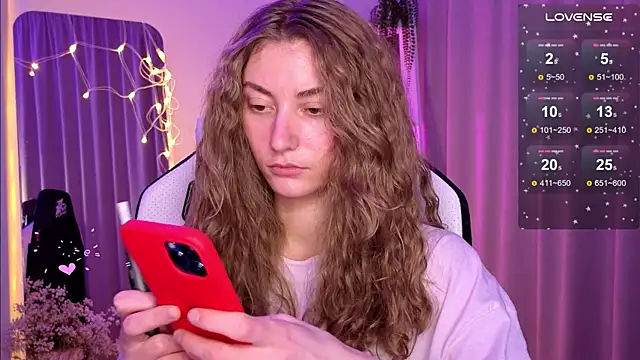 lady curls online show from March 2025 07:20:02 PM