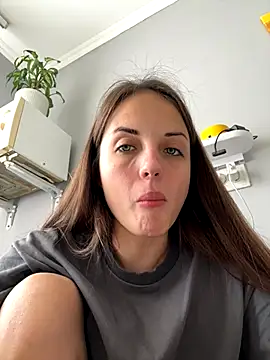 AmiLavs online show from October 2025 07:09:01 AM