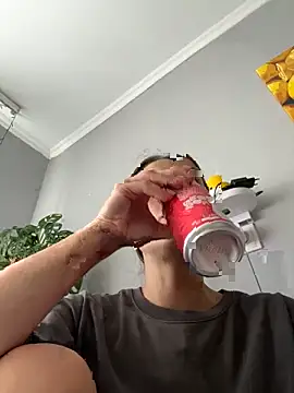 AmiLavs online show from November 2025 10:37:02 AM