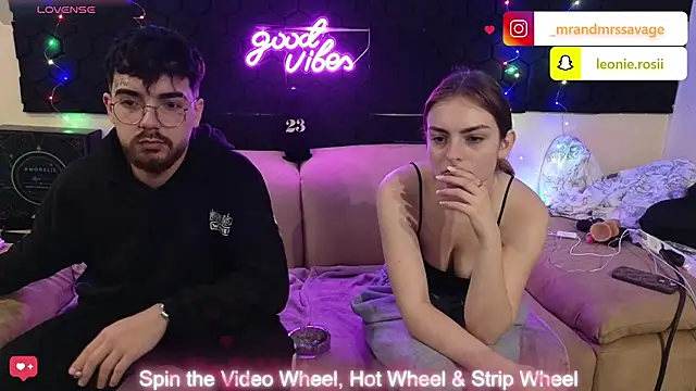 Snapshot of MrAndMrsSavage chatting on December 2024 10:33:02 PM MrAndMrsSavage online show from December 2024 10:33:02 PM