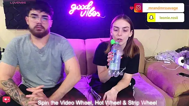 Snapshot of MrAndMrsSavage chatting on January 2025 09:14:02 PM MrAndMrsSavage online show from January 2025 09:14:02 PM