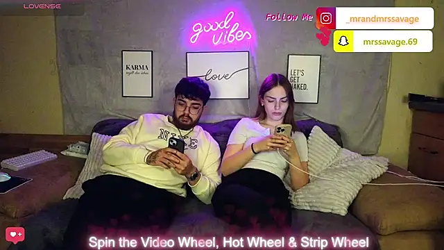 Snapshot of MrAndMrsSavage chatting on January 2025 08:25:02 PM MrAndMrsSavage online show from January 2025 08:25:02 PM