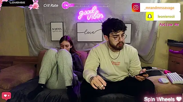 Snapshot of MrAndMrsSavage chatting on January 2025 09:44:02 PM MrAndMrsSavage online show from January 2025 09:44:02 PM