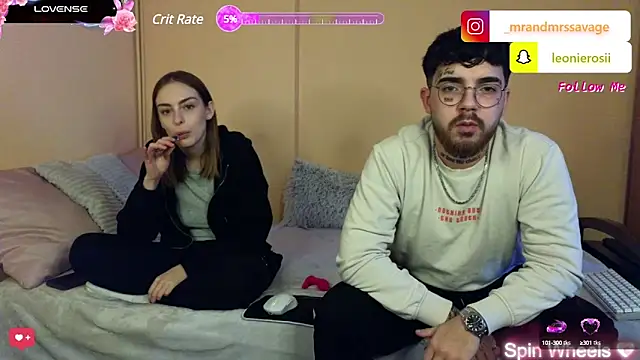 Snapshot of MrAndMrsSavage chatting on February 2025 02:48:02 PM MrAndMrsSavage online show from February 2025 02:48:02 PM