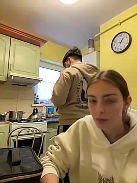 Snapshot of MrAndMrsSavage chatting on February 2025 02:52:02 PM MrAndMrsSavage online show from February 2025 02:52:02 PM