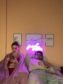 Snapshot of MrAndMrsSavage chatting on February 2025 10:10:02 PM MrAndMrsSavage online show from February 2025 10:10:02 PM